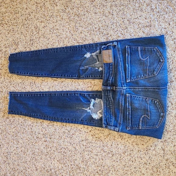 American Eagle Hi-Rise Jegging, Super Stretch-X, destroyed - Picture 6 of 15